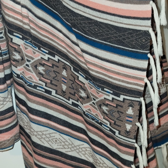 Navajo Cardigan. - Picture 3 of 3